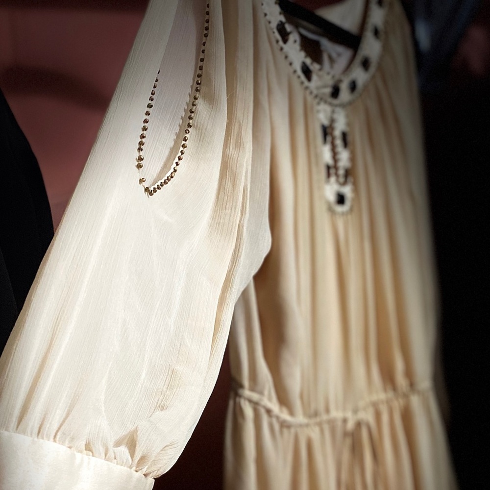 Cold Shoulder Dress - Picture 3 of 5